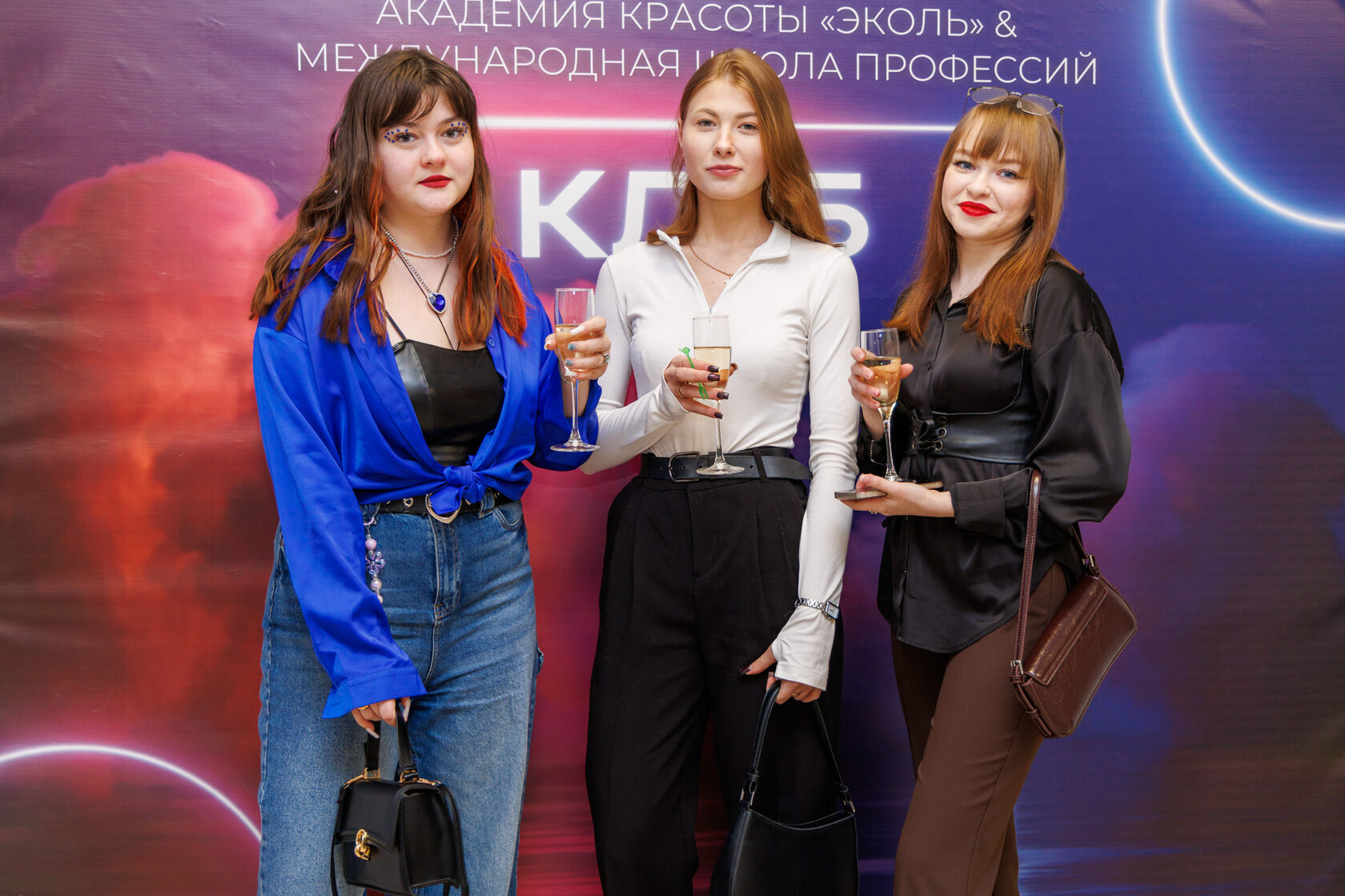Фото с мероприятия Академии Эколь
